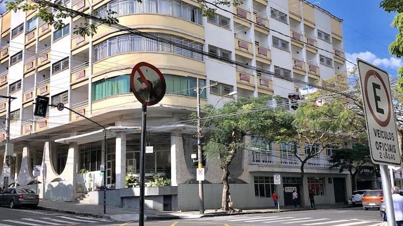 ホテル アウヴォラーダ パレス