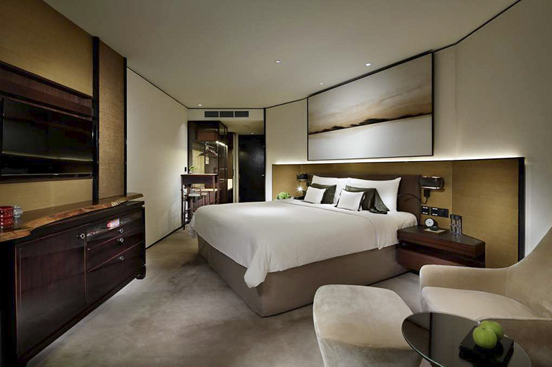 洗練されたデザインのシャングリラ ホテル－シンガポールの客室
