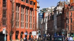 東京 成田国際空港発 - マンチェスター行き格安航空券を検索