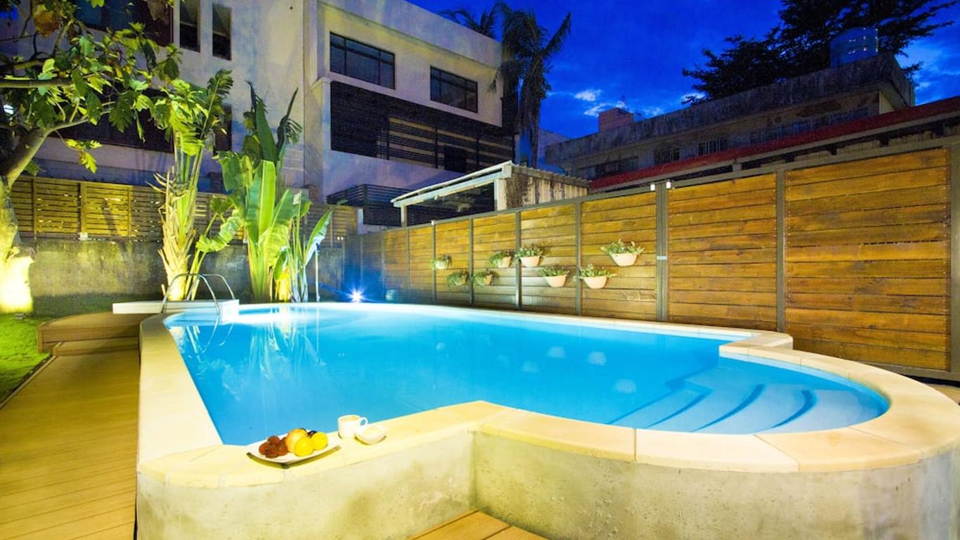 HK77 ヴィラ (新港 77 Villa 民宿)