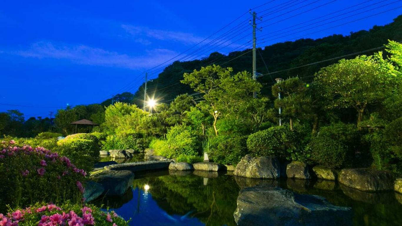 湯河原温泉 万葉荘