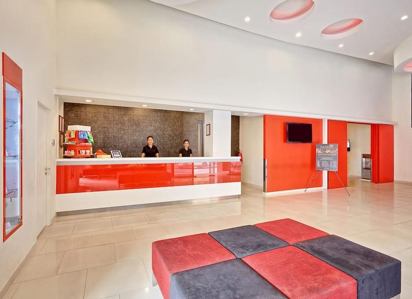 フロントデスク 写真