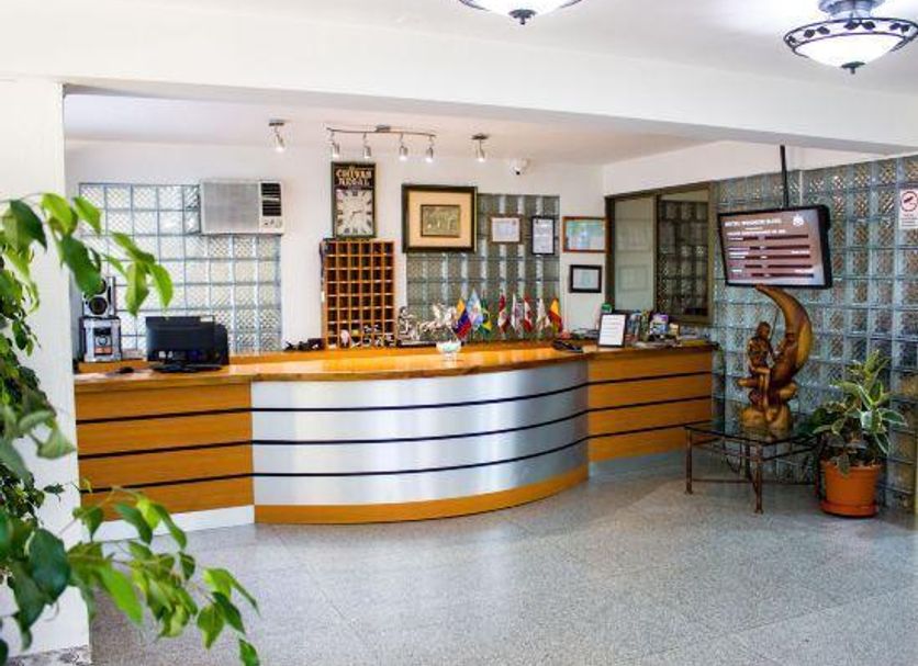 フロントデスク 写真