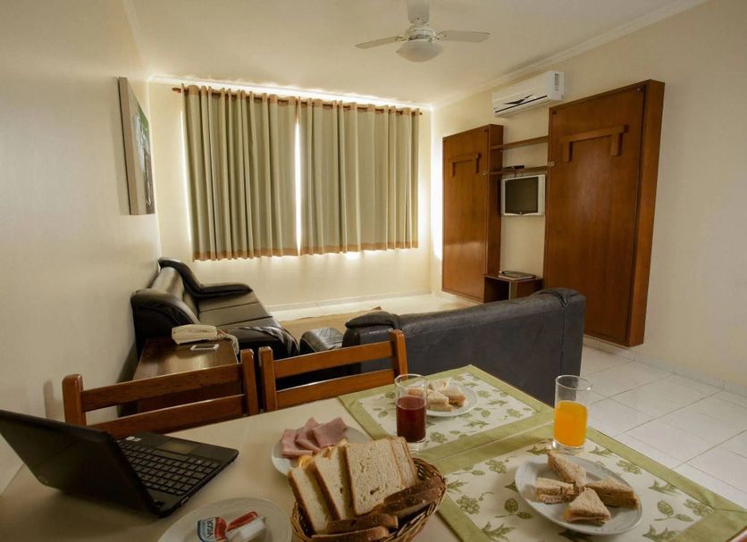 ダイニングルーム 写真