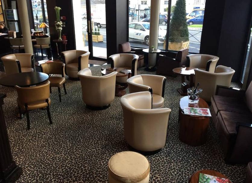 ラウンジ 写真