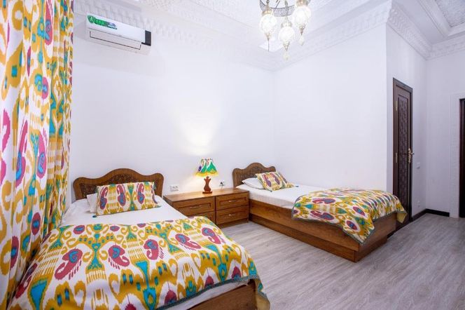 Hotel Khurjin