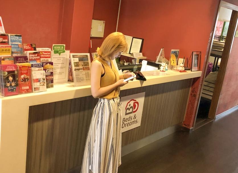 フロントデスク 写真