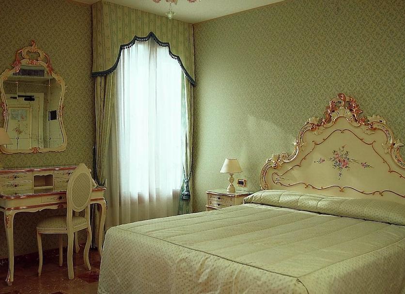 寝室 写真