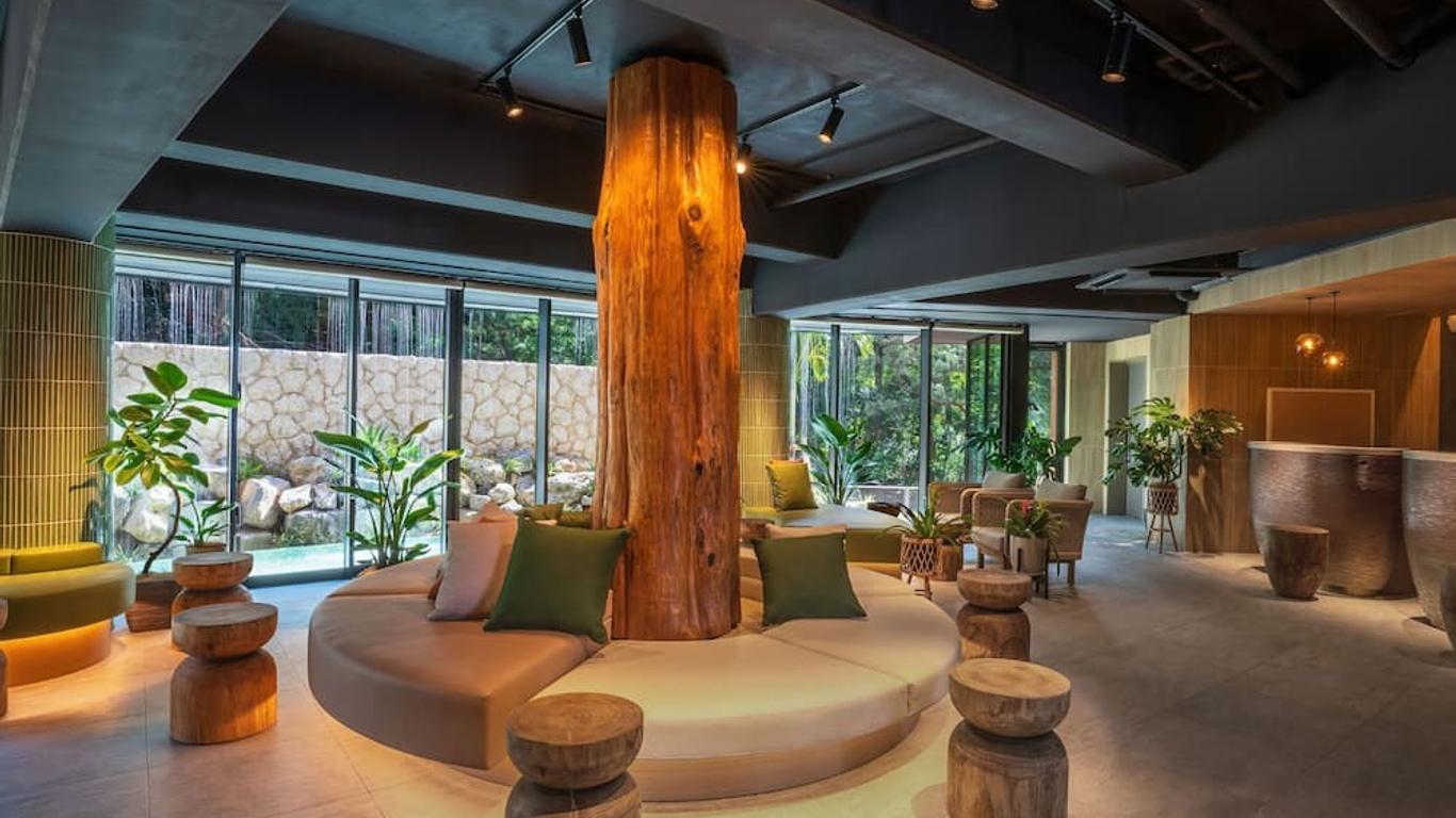 Twin-Line Hotel Yanbaru Okinawa Japan(旧:沖縄サンコーストホテル)