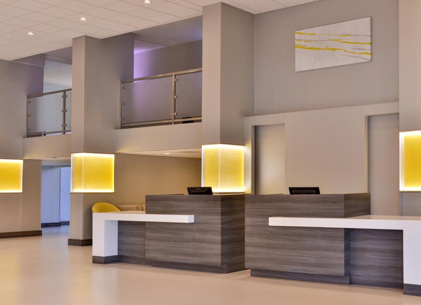 フロントデスク 写真