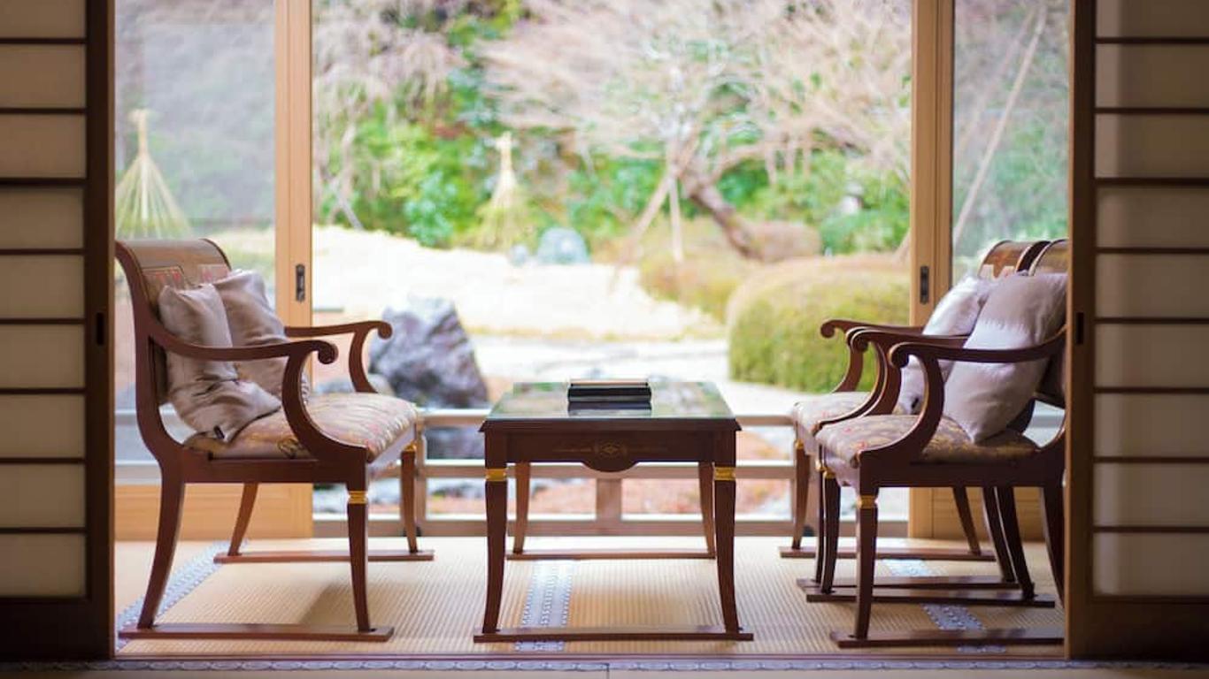 高野山別格本山 総持院