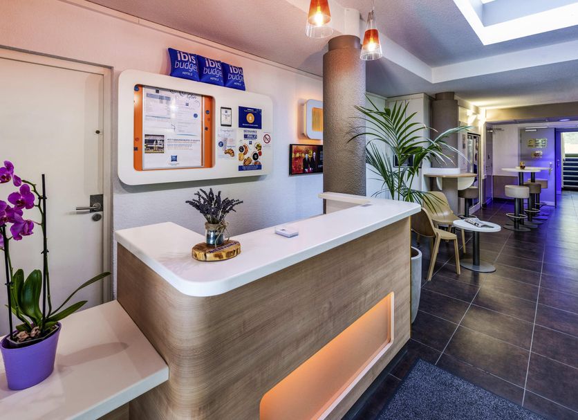 フロントデスク 写真