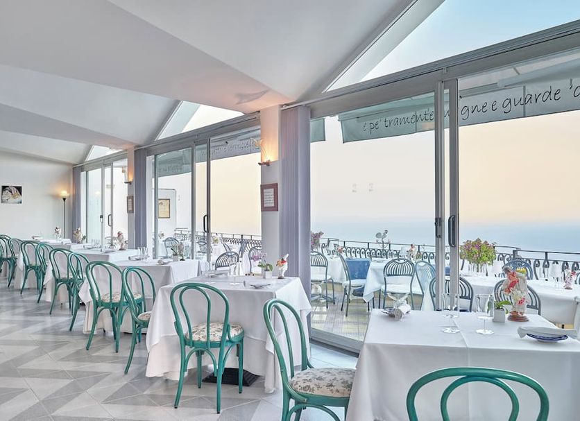 レストラン 写真