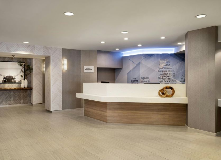 フロントデスク 写真