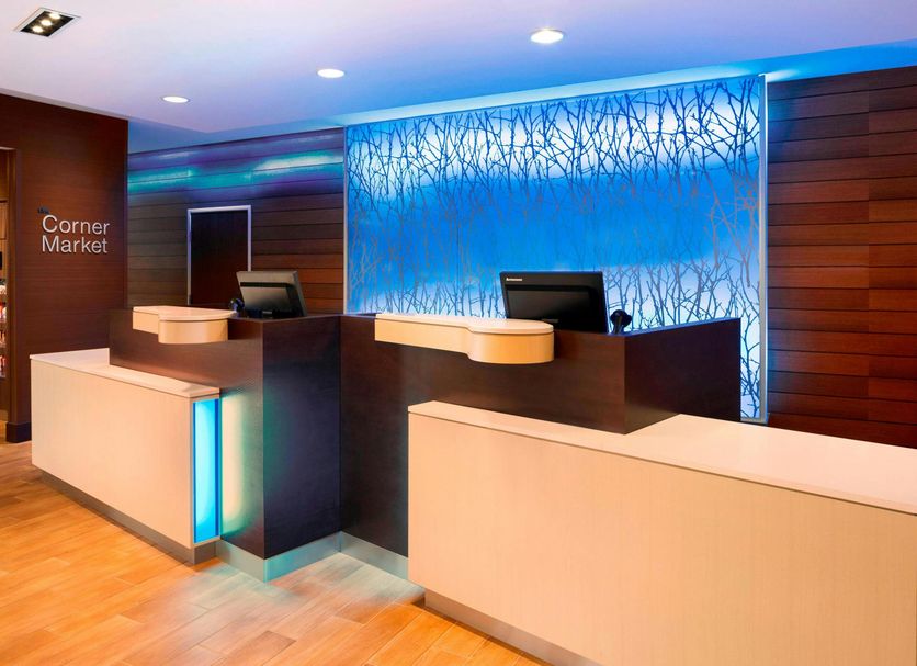 フロントデスク 写真