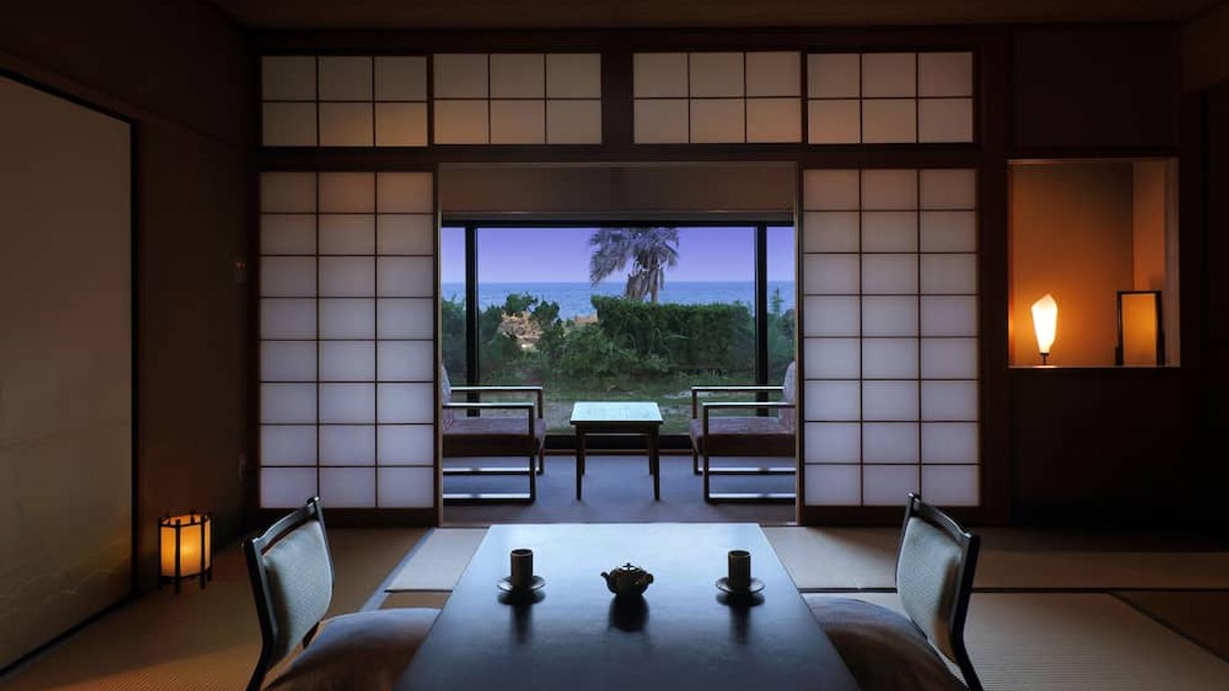 季粋の宿 紋屋