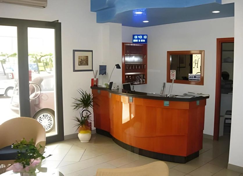 フロントデスク 写真