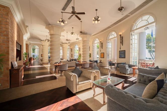 サンライズ ニャチャン ビーチ ホテル スパ