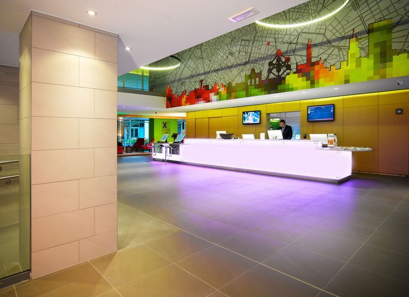 フロントデスク 写真