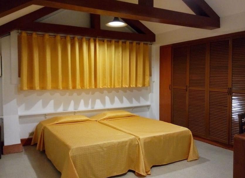 寝室 写真