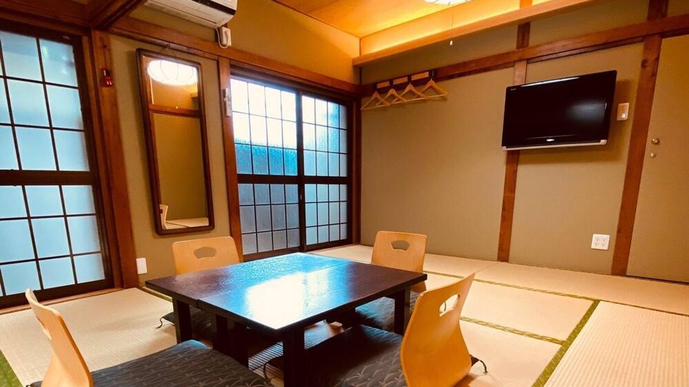 旅館 山水荘