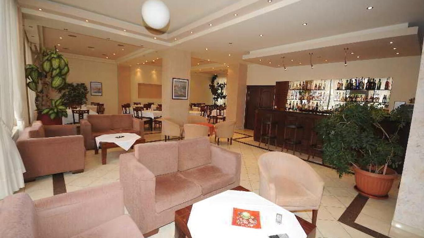 Hili Hotel