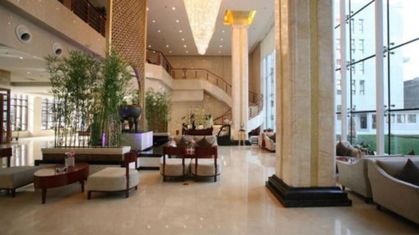フアシャン マウンテン インターナショナル ホテル (西安华山国际酒店)