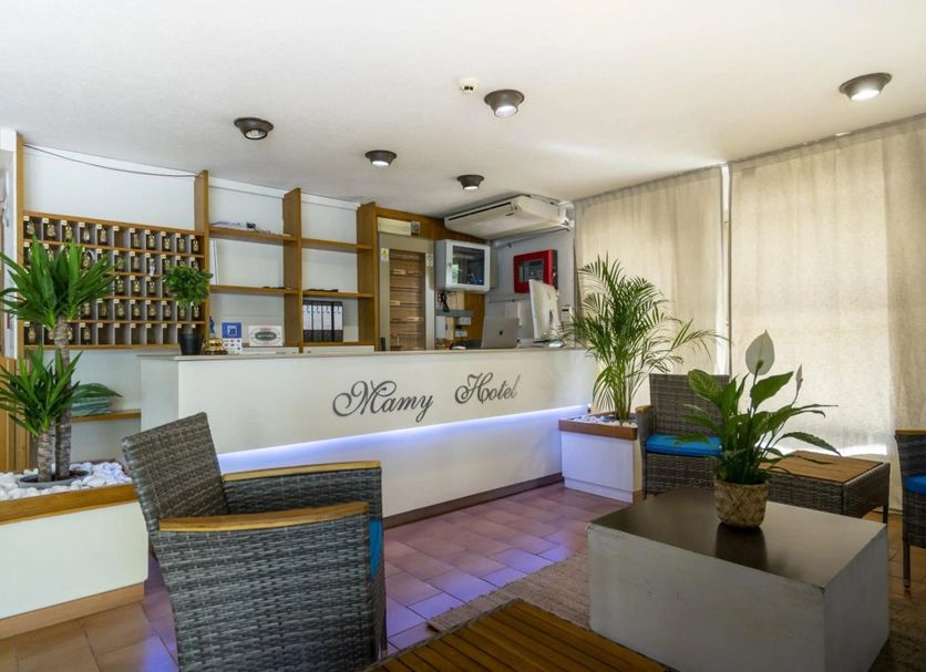 フロントデスク 写真