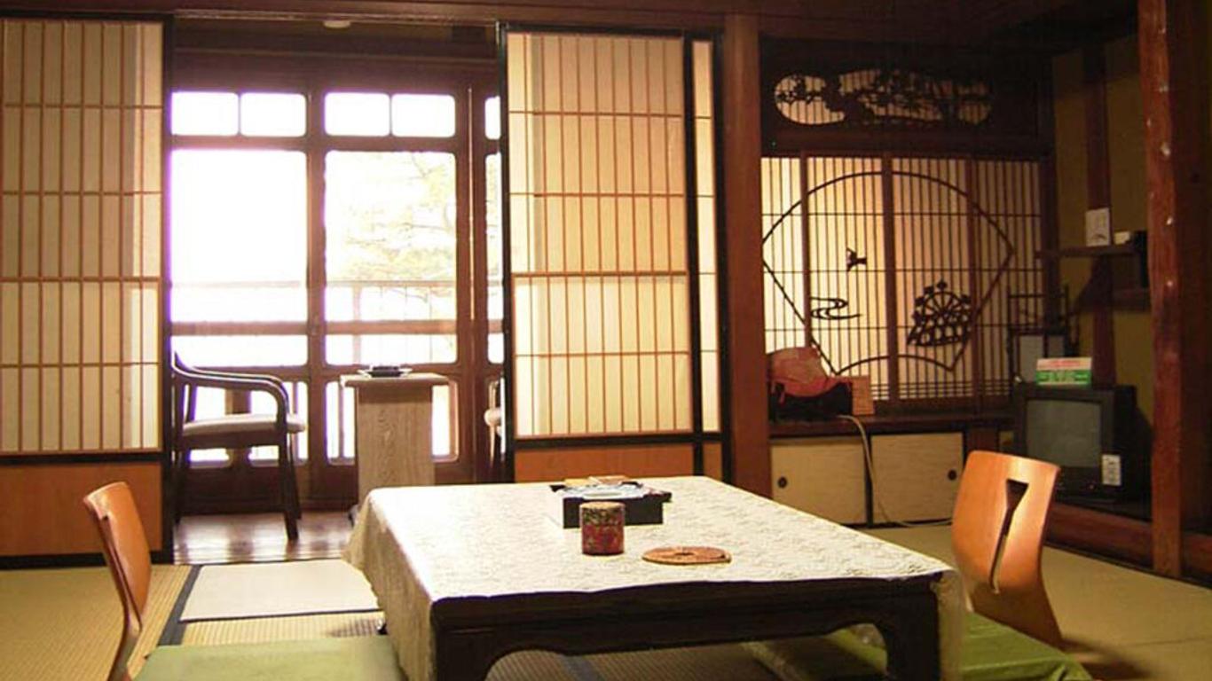 麻野館