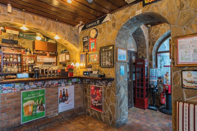 トゥルン ホステル