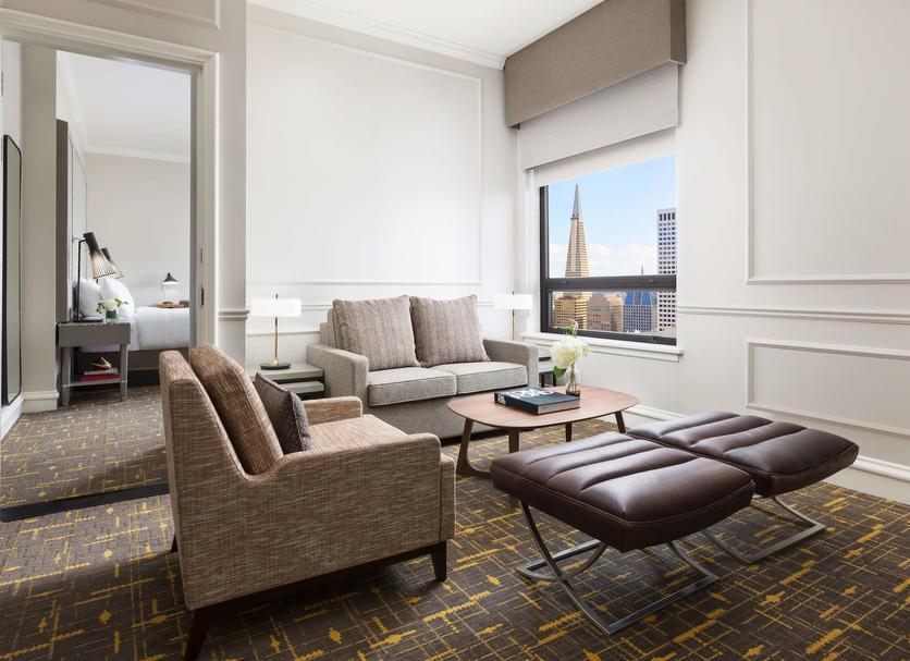 リビングルーム 写真