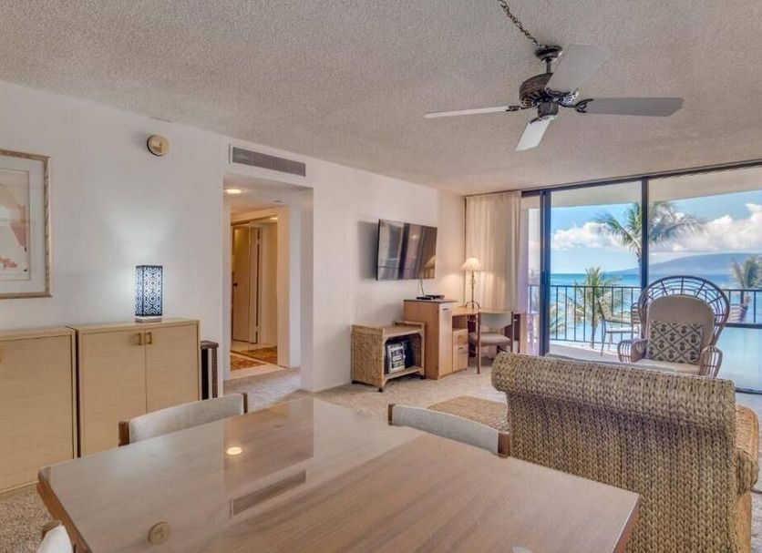 ダイニングルーム 写真