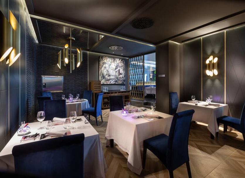 レストラン 写真