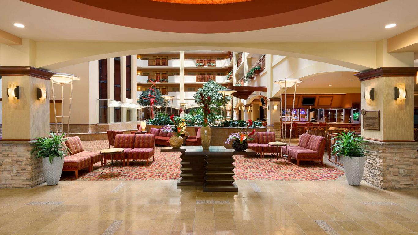 エンバシー スイーツ ノーマン - ホテル カンファレンス センター