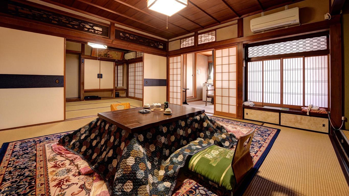 茶六 本館