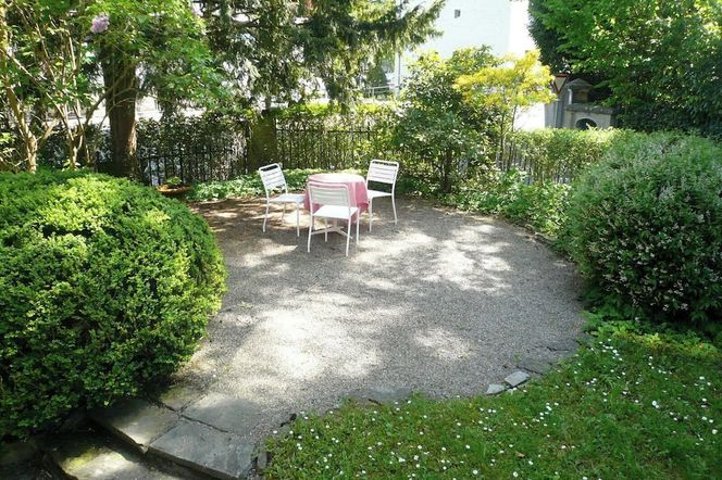 ザ ベッド + ブレックファースト