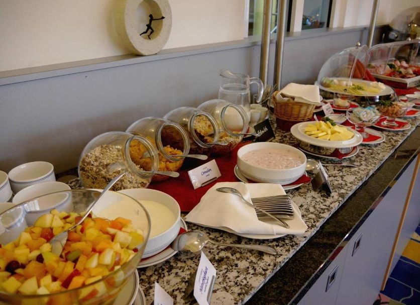 ビュッフェ 写真