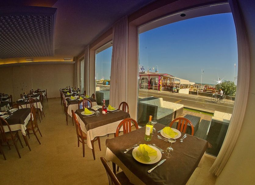 レストラン 写真