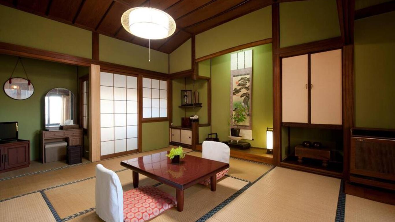日の出旅館
