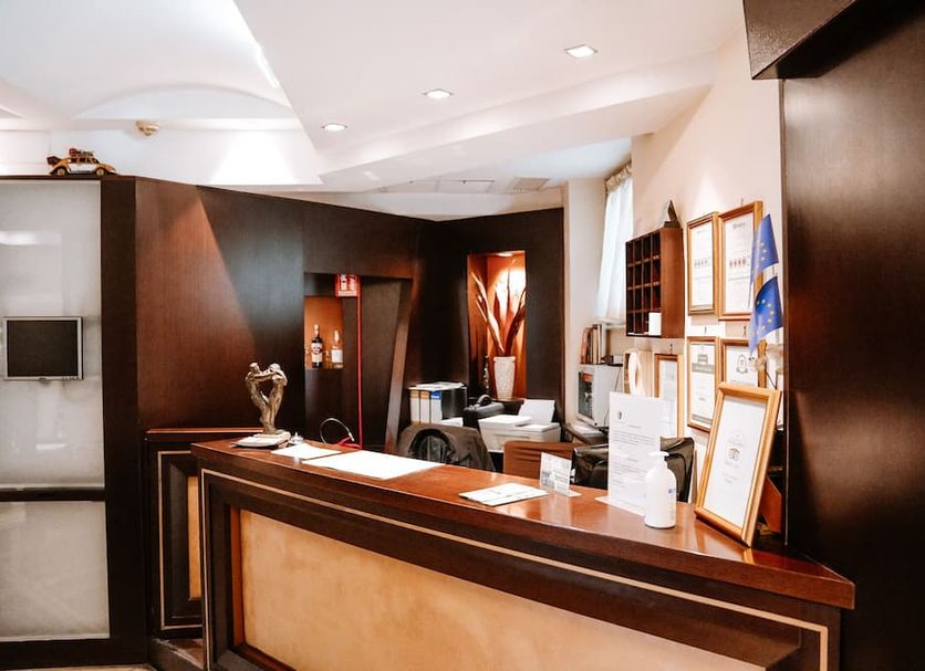 フロントデスク 写真