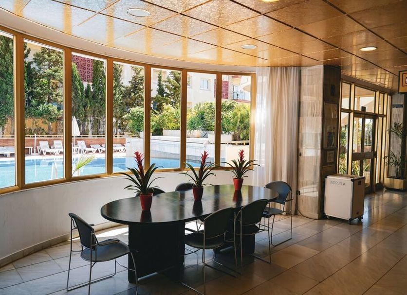 ダイニングルーム 写真