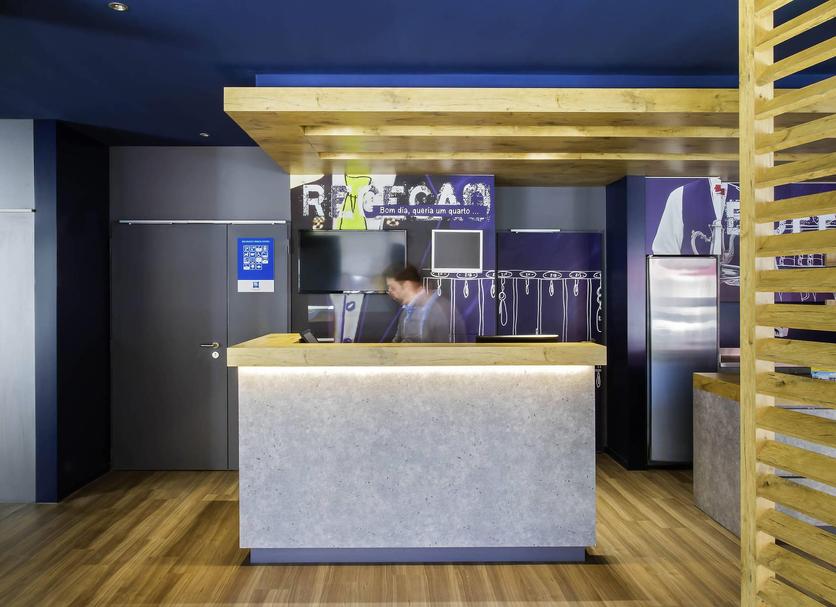 フロントデスク 写真