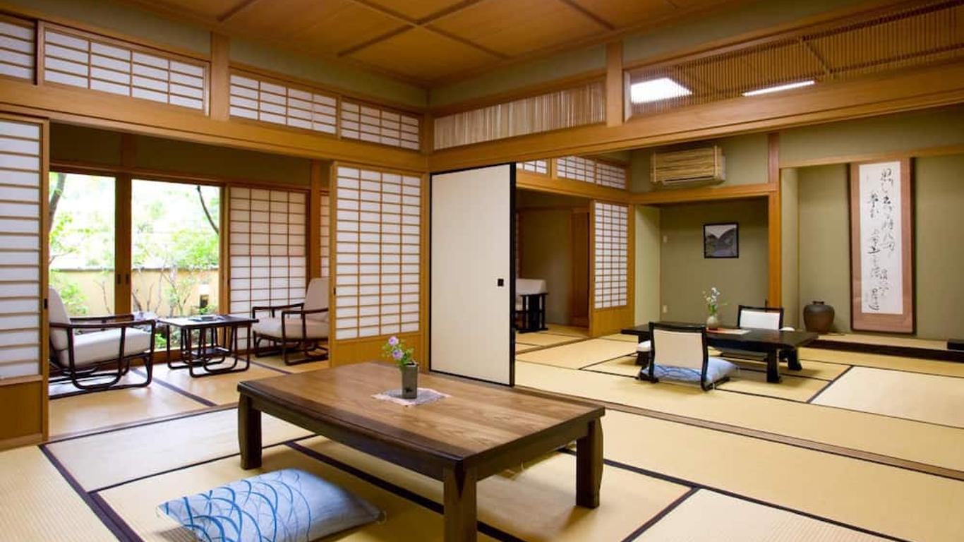 湯布院 山灯館