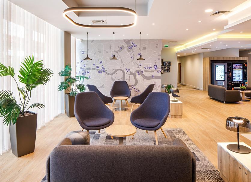 ラウンジ 写真