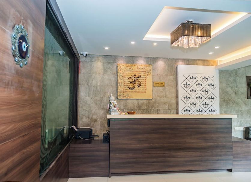 フロントデスク 写真