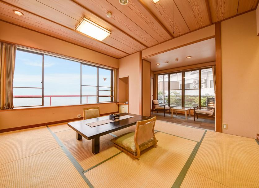 ダイニングルーム 写真