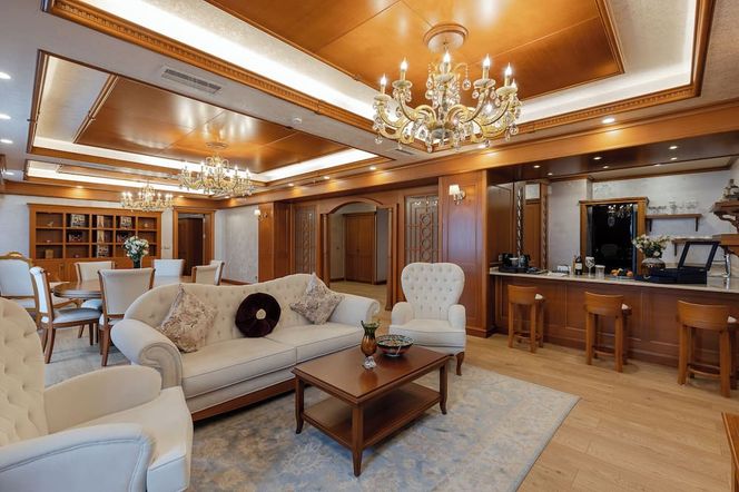 ディバン スイーツ バトゥミ