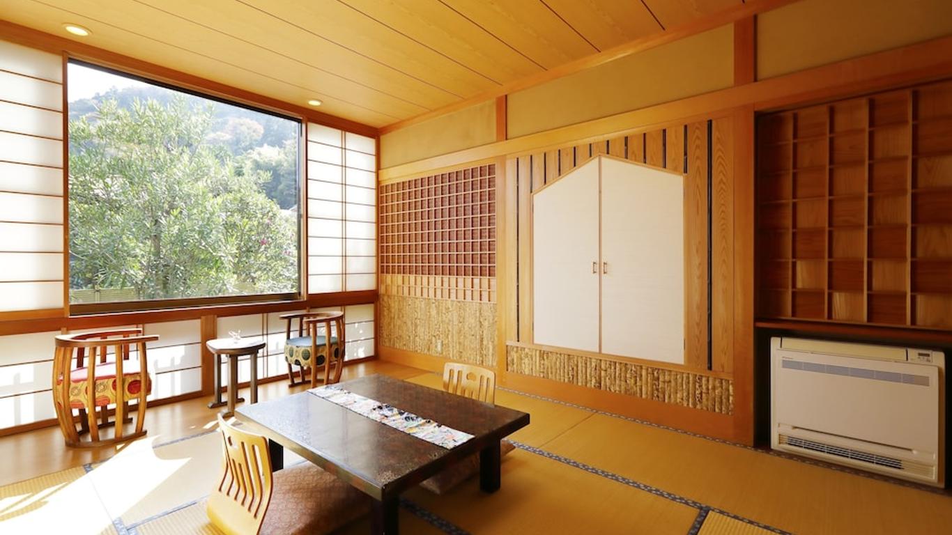 箱根大平台温泉 山水荘