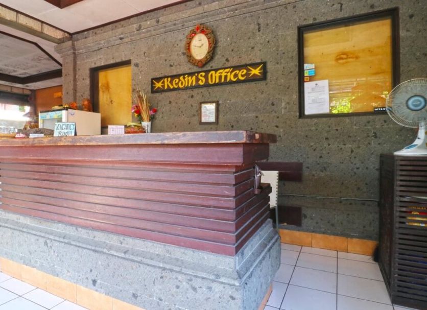 フロントデスク 写真