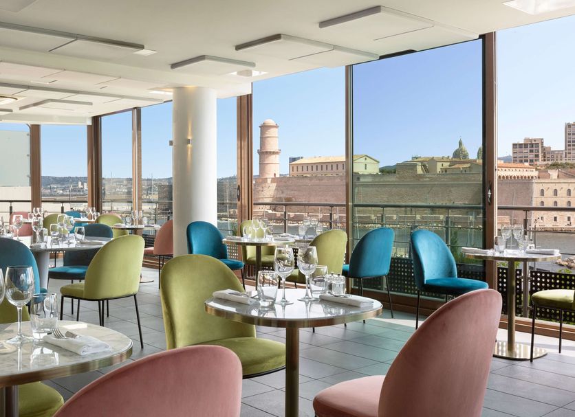 レストラン 写真